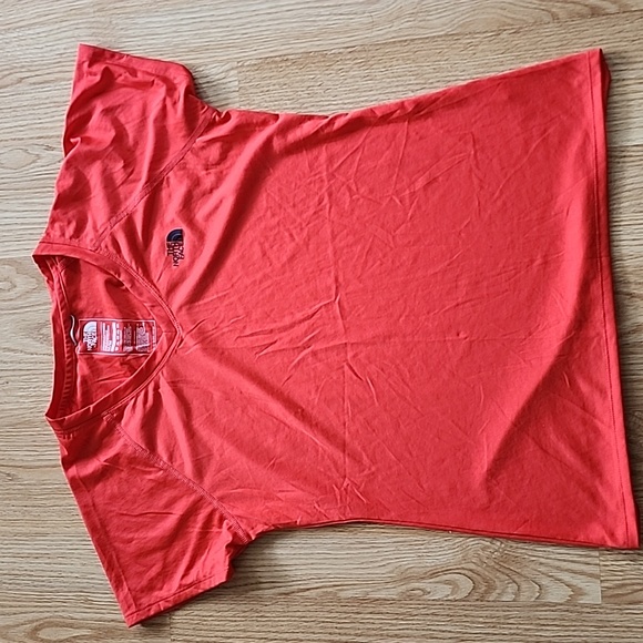 North Face Short Sleeve Burnt Orange Red Tee Medium - Picture 1 of 3